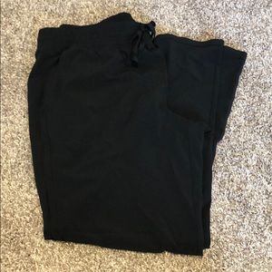 Gap Fit Straight Leg Pant